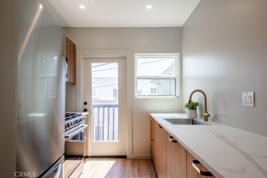 10 Esperanza Avenue - Photo 14