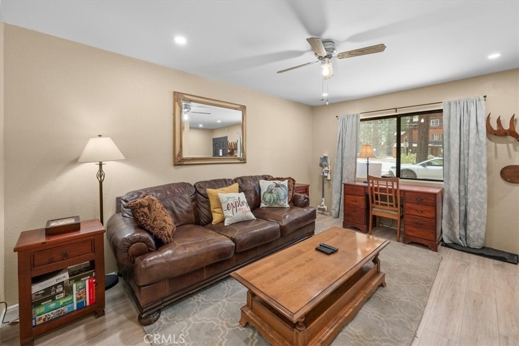 619 Summit - Photo 5