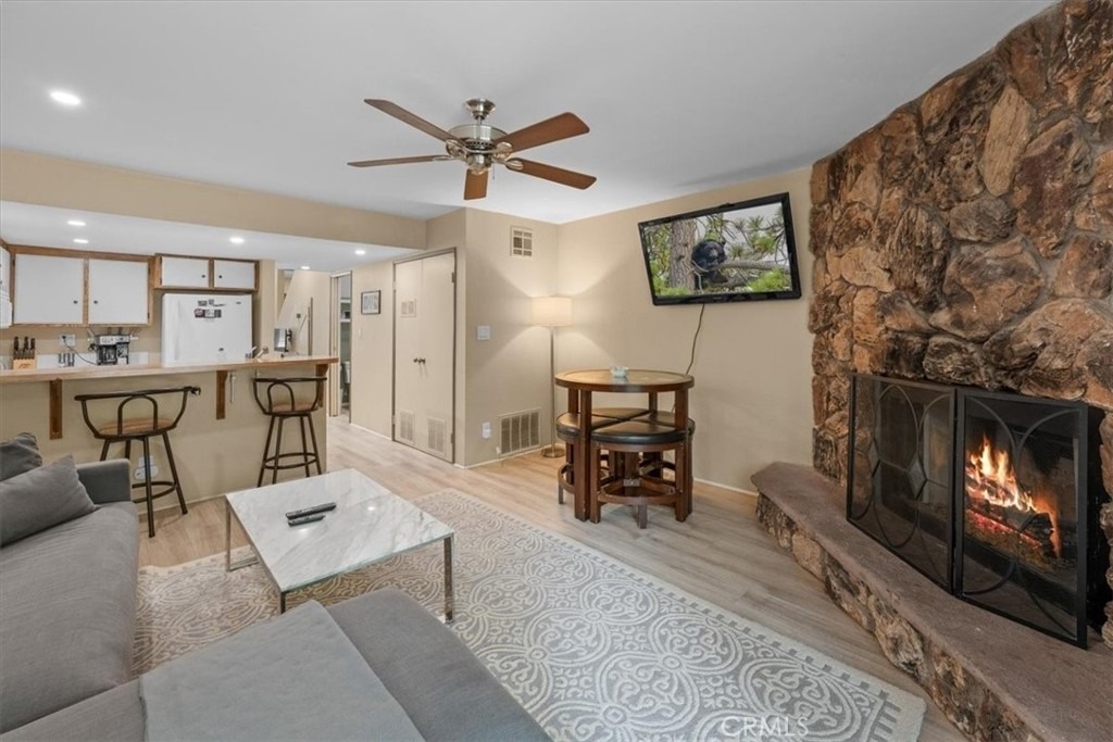 619 Summit - Photo 13