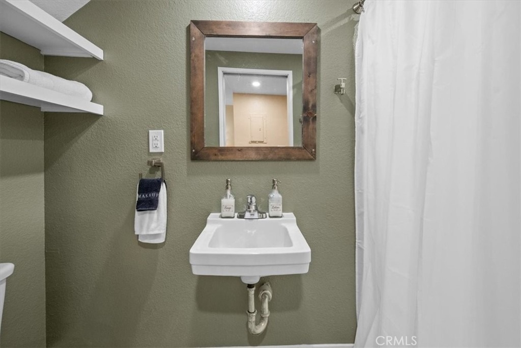 619 Summit - Photo 6