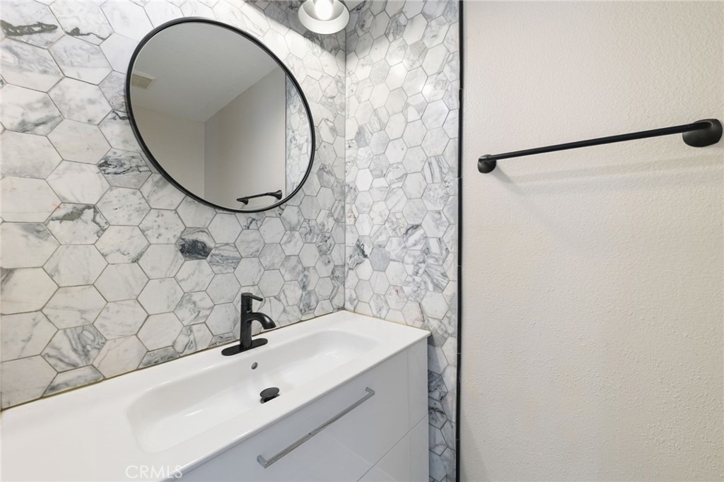 23205 Azela Circle - Photo 29