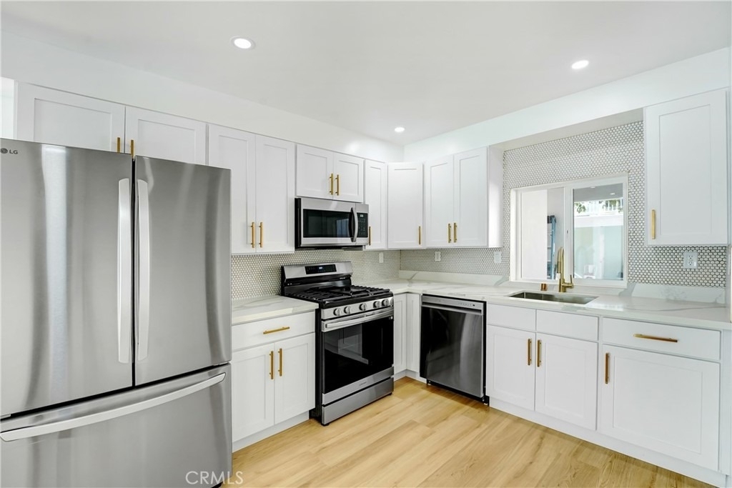 1146 West Blvd - Photo 5