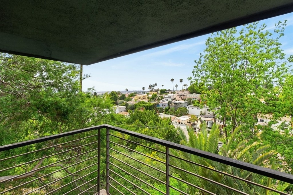 901 Micheltorena - Photo 31