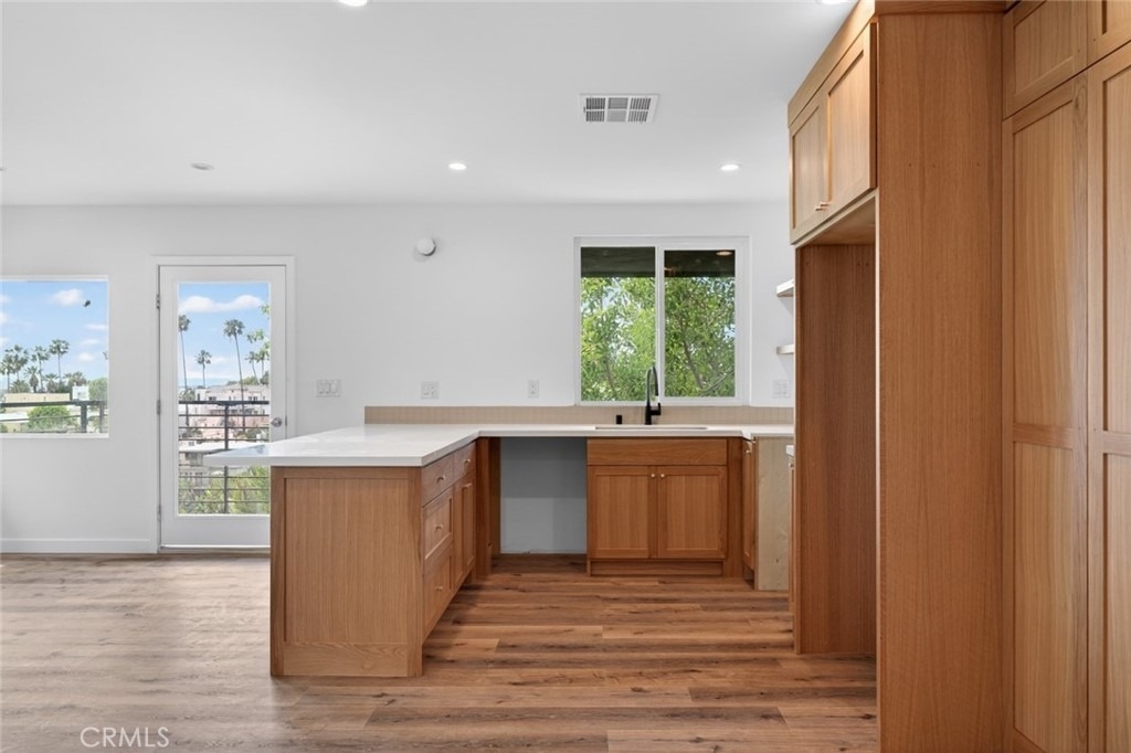 901 Micheltorena - Photo 8