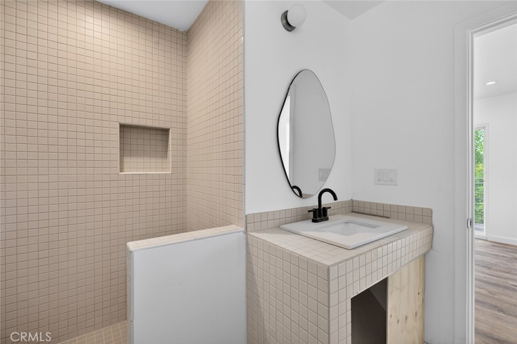 901 Micheltorena - Photo 23