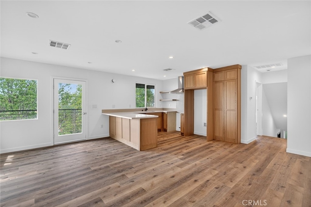 901 Micheltorena - Photo 3