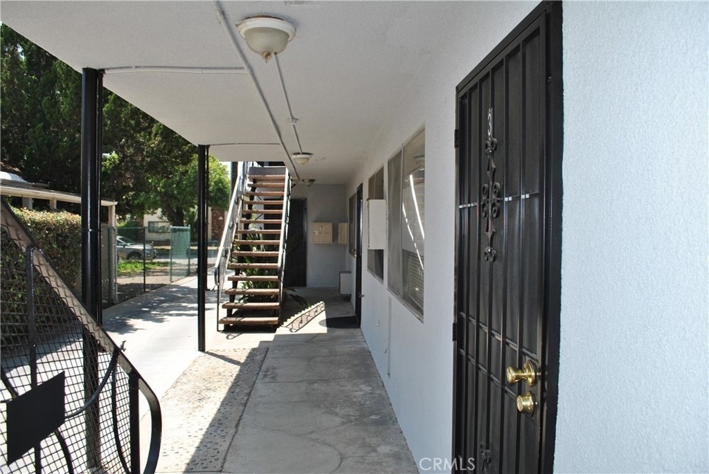 2064 Meridian - Photo 3