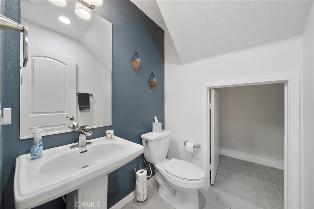 4963 Laurel Street - Photo 13