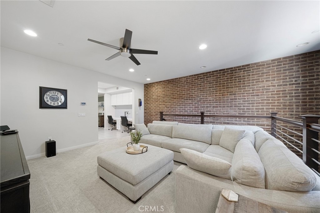 4963 Laurel Street - Photo 6