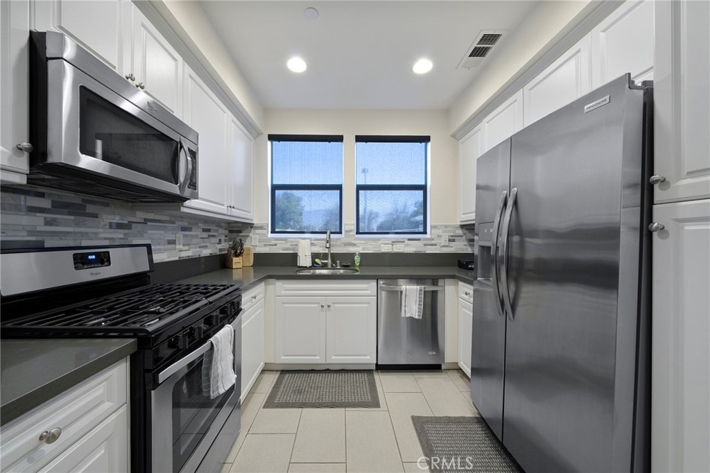 4963 Laurel Street - Photo 10
