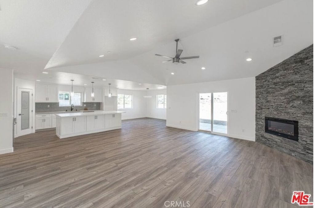 11548 11th Avenue - Photo 7
