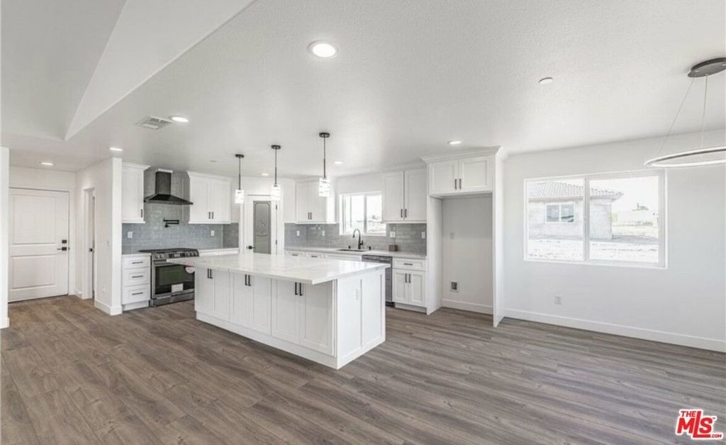 11548 11th Avenue - Photo 10