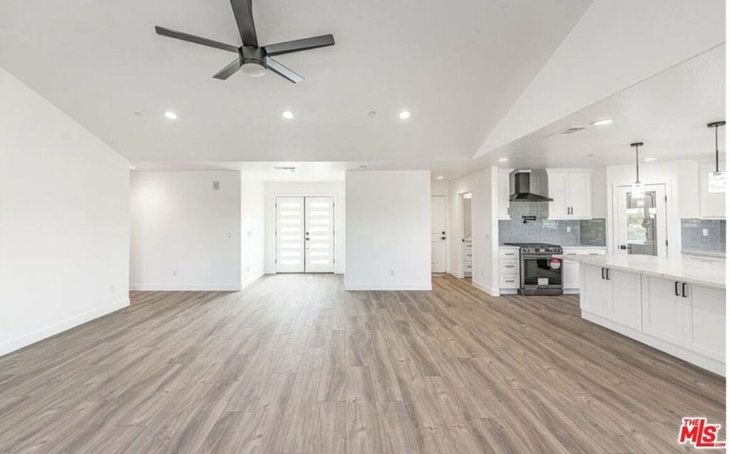 11548 11th Avenue - Photo 8