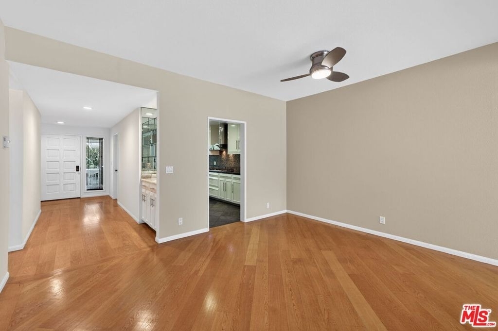 4346 Redwood Avenue - Photo 7