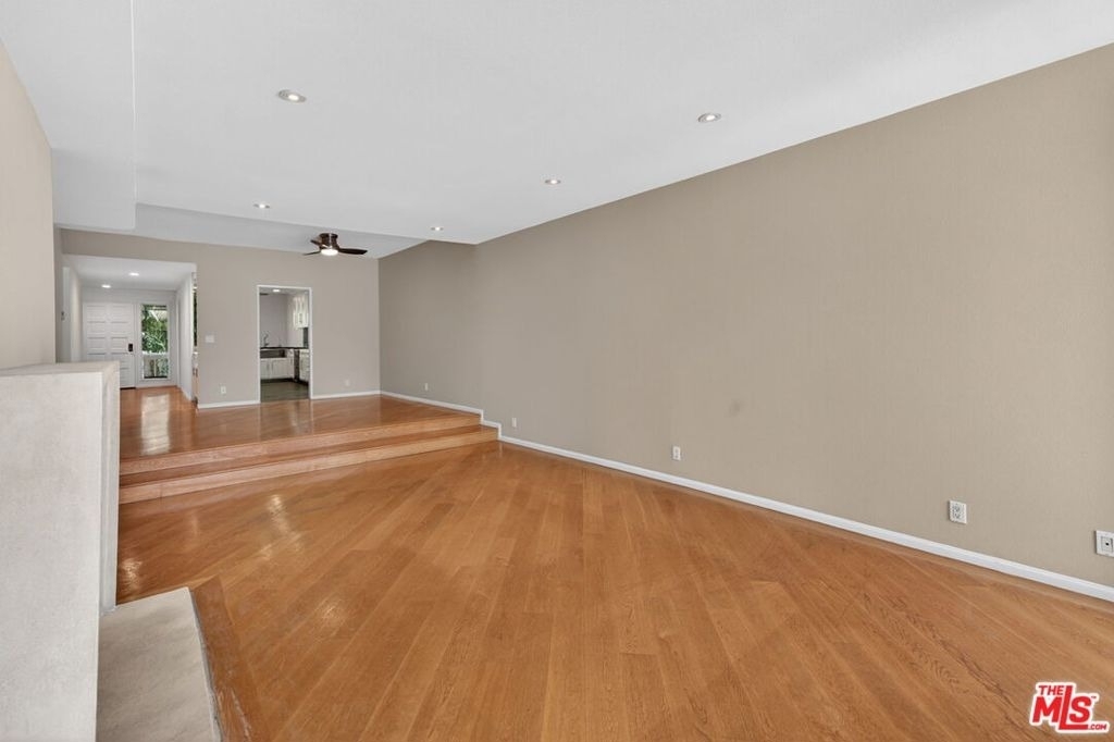 4346 Redwood Avenue - Photo 6