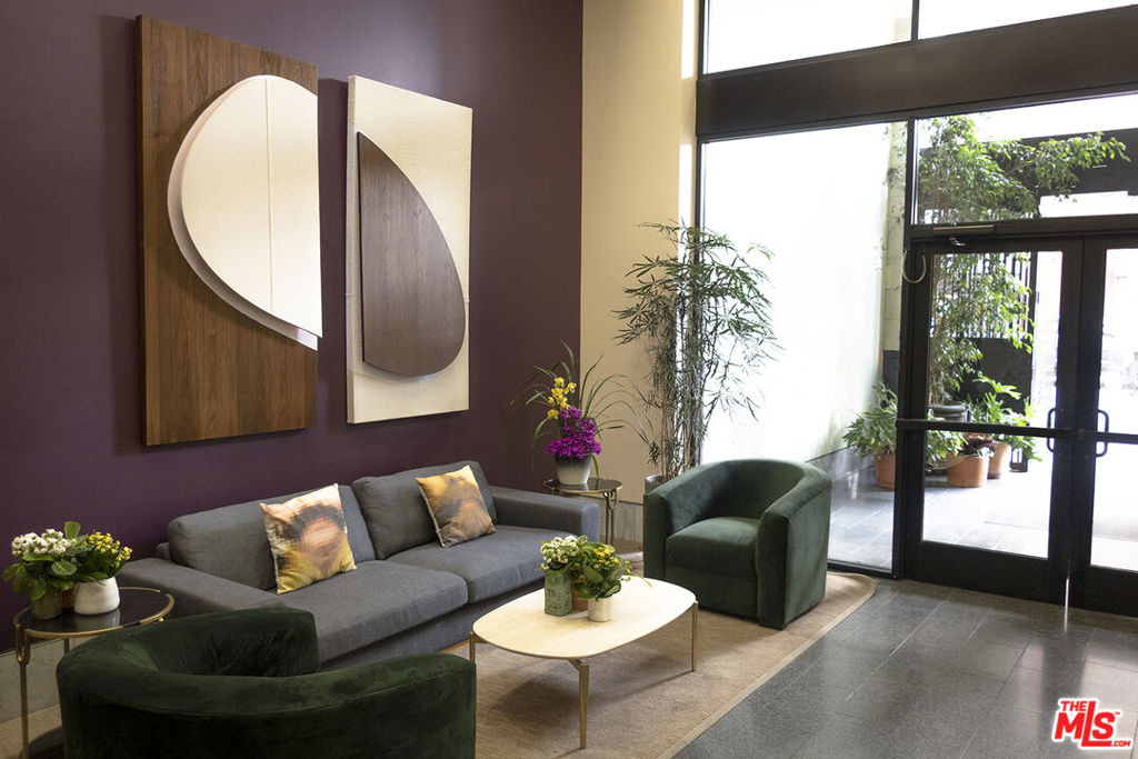 315 W 5th Street - Photo 14