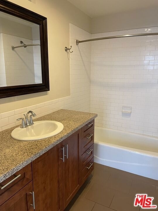 315 W 5th Street - Photo 3