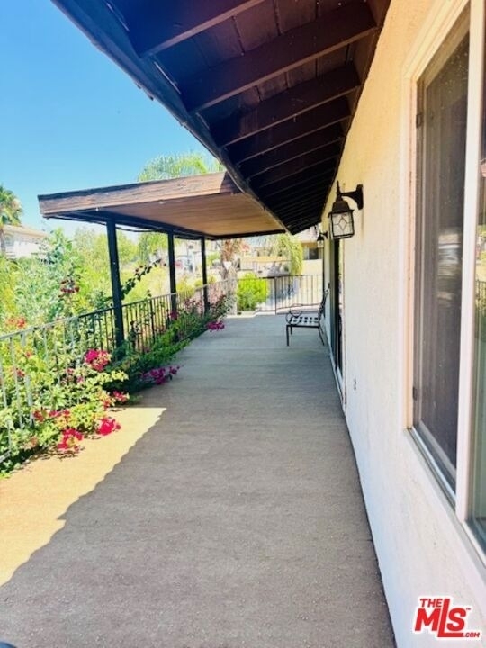 21963 Strawberry Lane - Photo 32