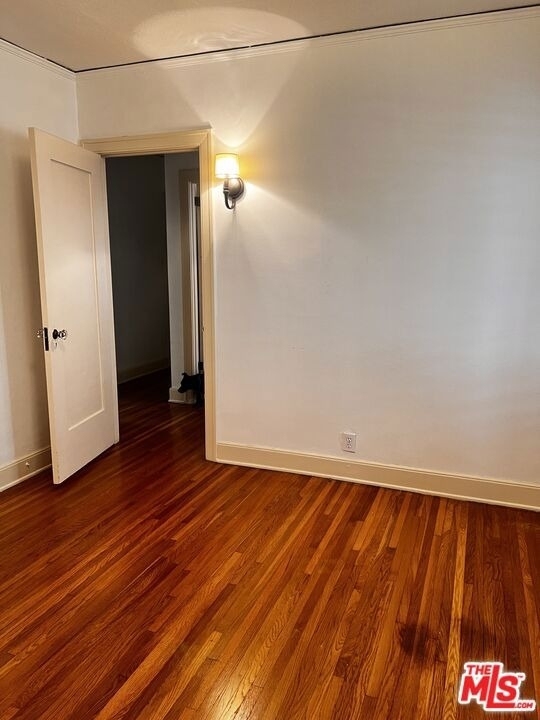 153 N Irving Boulevard - Photo 5
