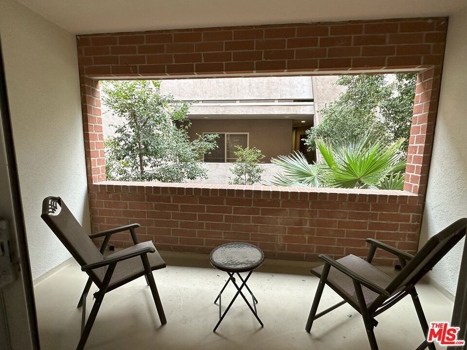 11750 W Sunset Boulevard - Photo 11