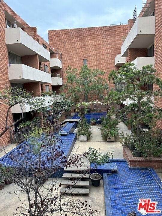11750 W Sunset Boulevard - Photo 14