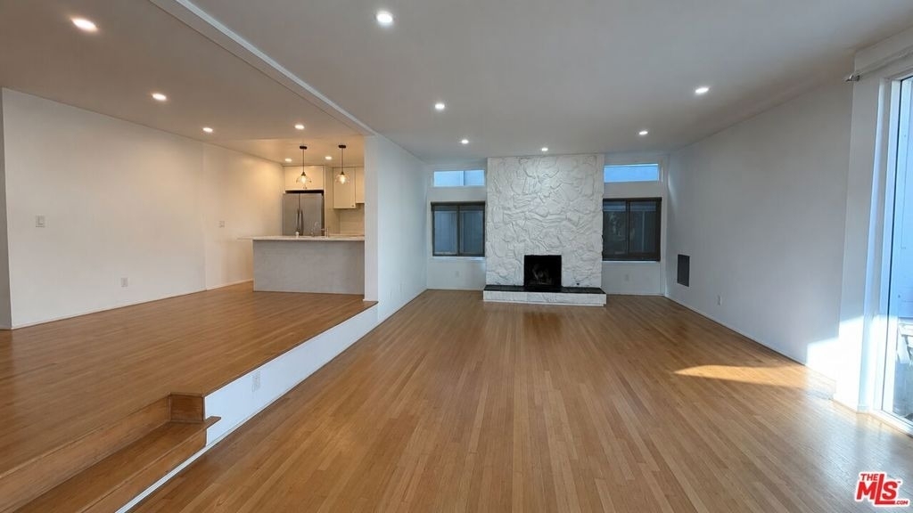 25 Privateer Street - Photo 1