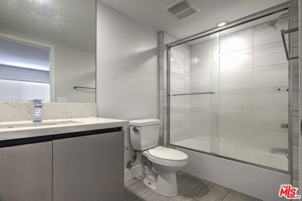 5030 Rosewood Avenue - Photo 17
