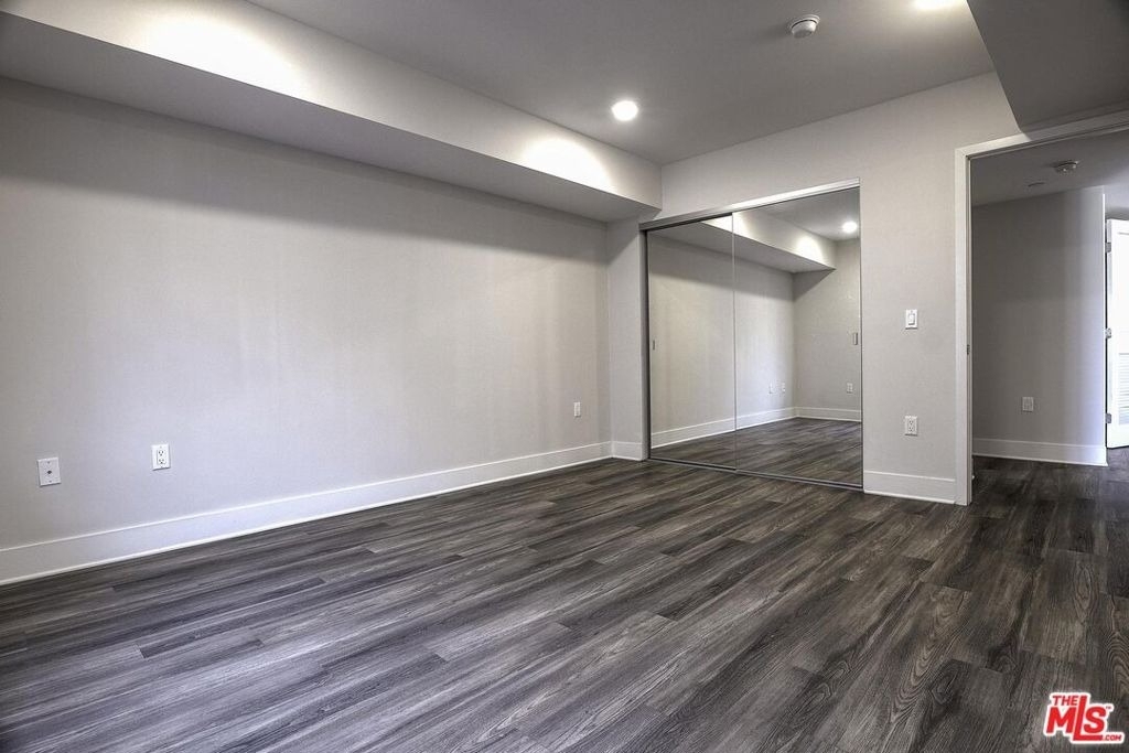 5030 Rosewood Avenue - Photo 15