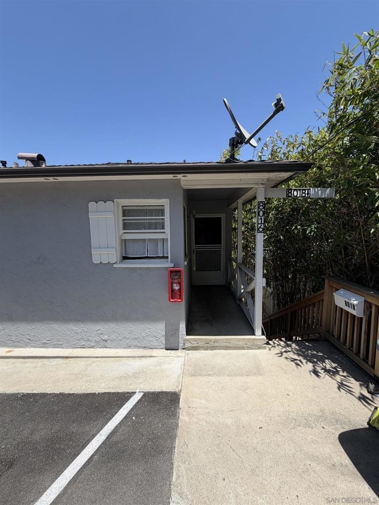 8016 Lemon - Photo 1
