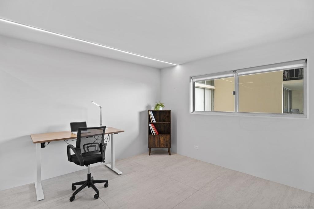 4944 Cass - Photo 11