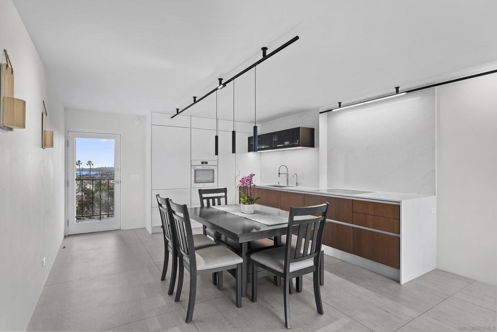 4944 Cass - Photo 3