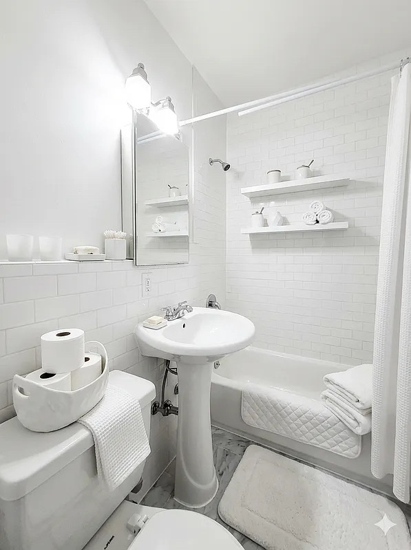338 East 55th Street - Photo 5