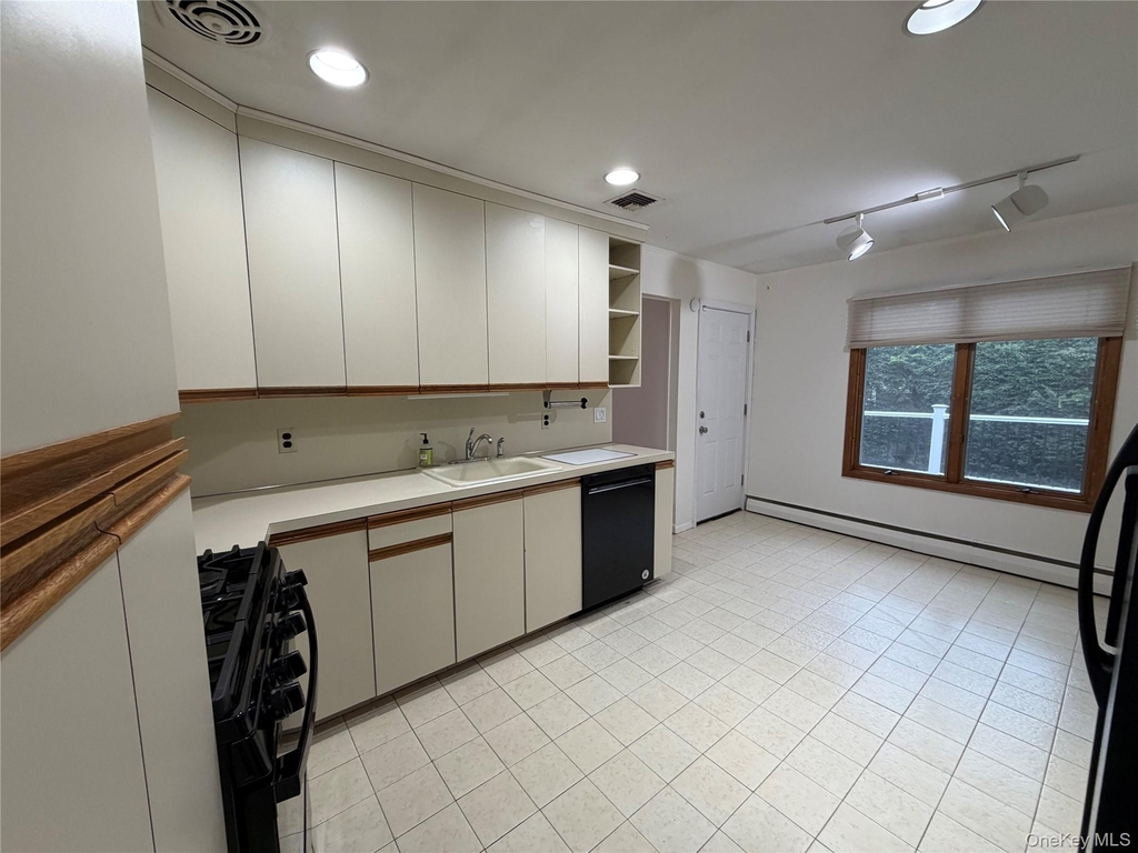 14 Glenn Drive - Photo 9