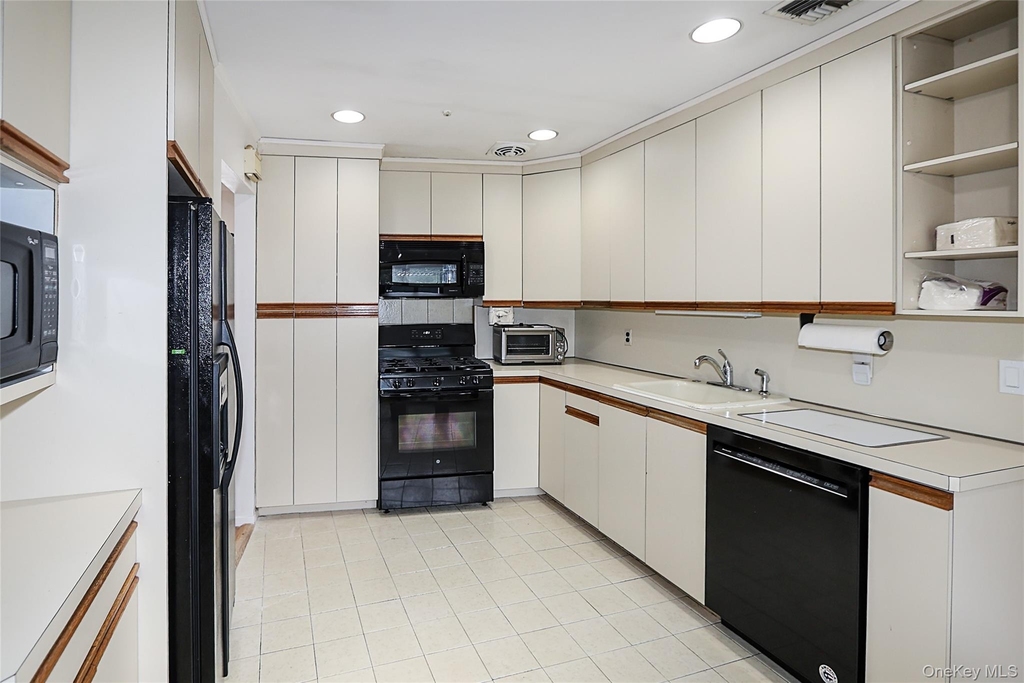 14 Glenn Drive - Photo 7