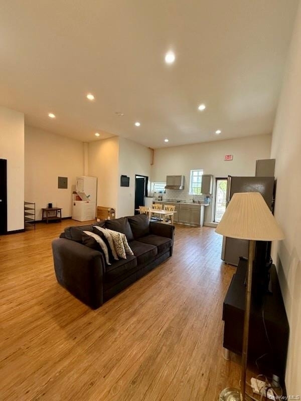 33 W Market Street - Photo 2