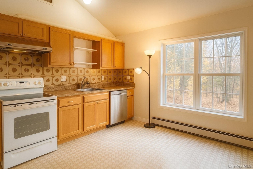 18 Penny Lane - Photo 1