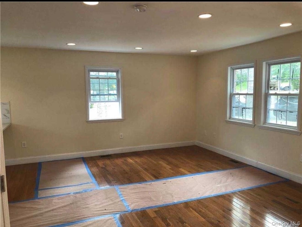 197-10 Foothill Avenue - Photo 1