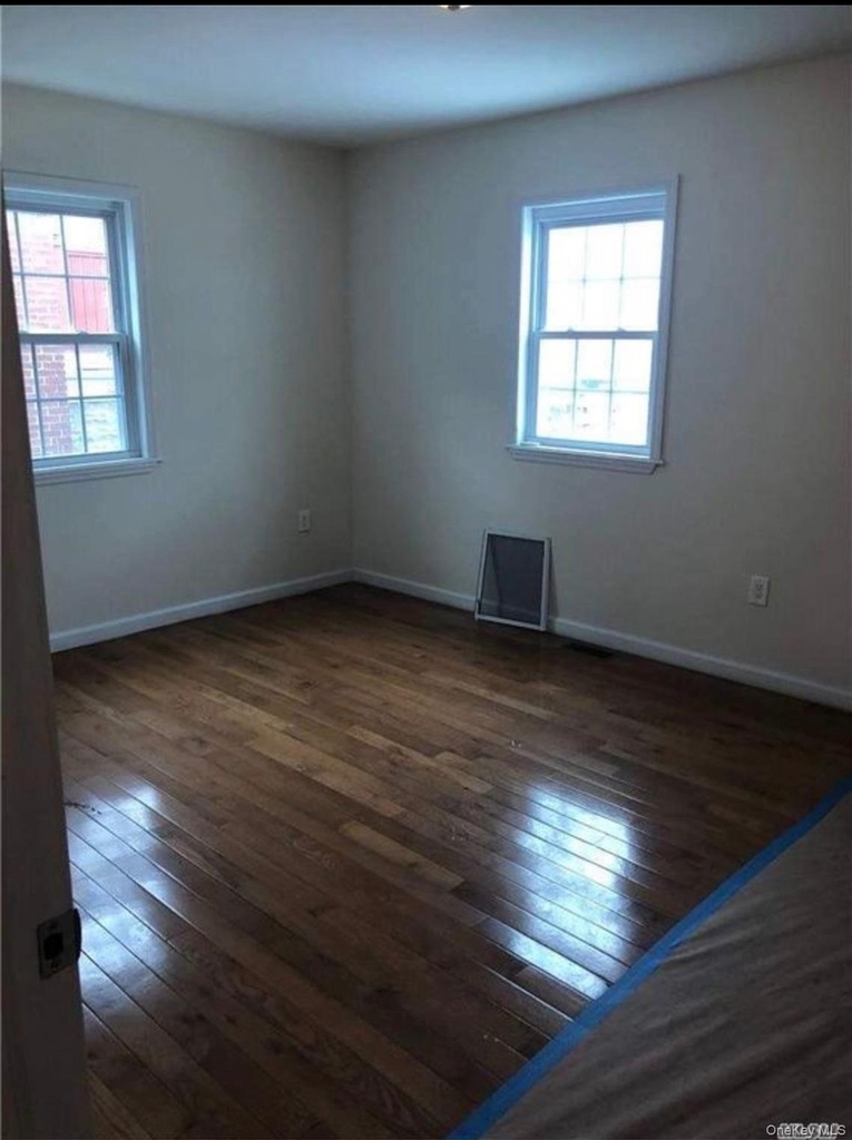 197-10 Foothill Avenue - Photo 3