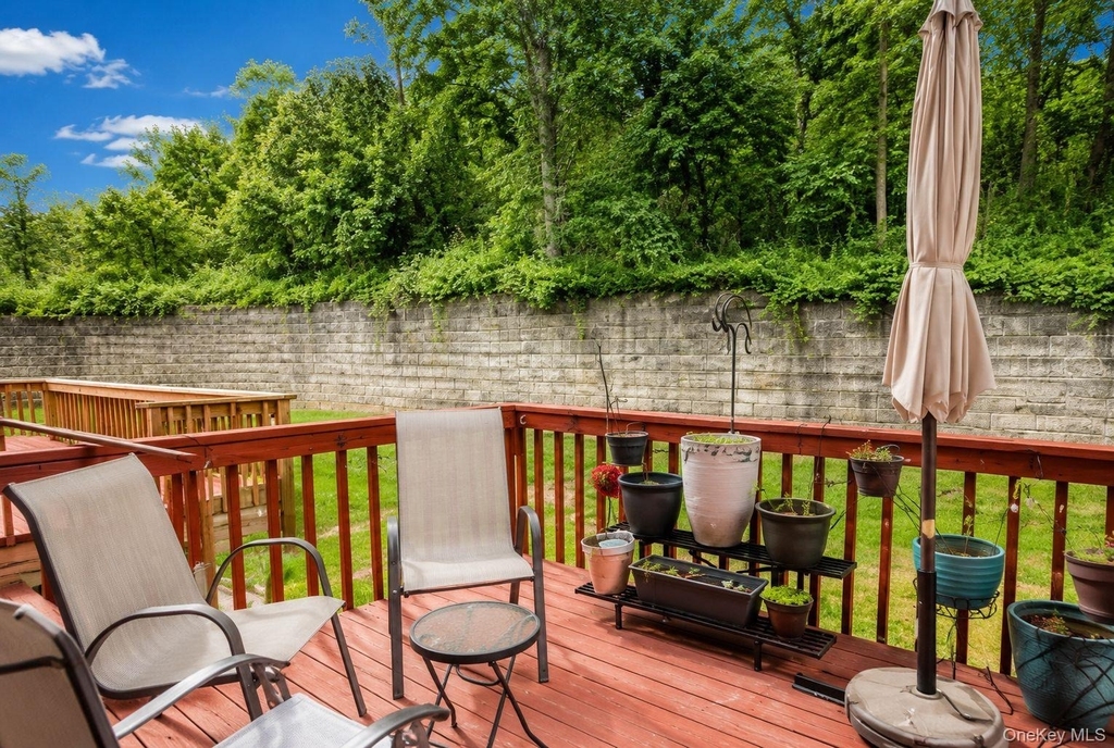 70 Foltim Way - Photo 1