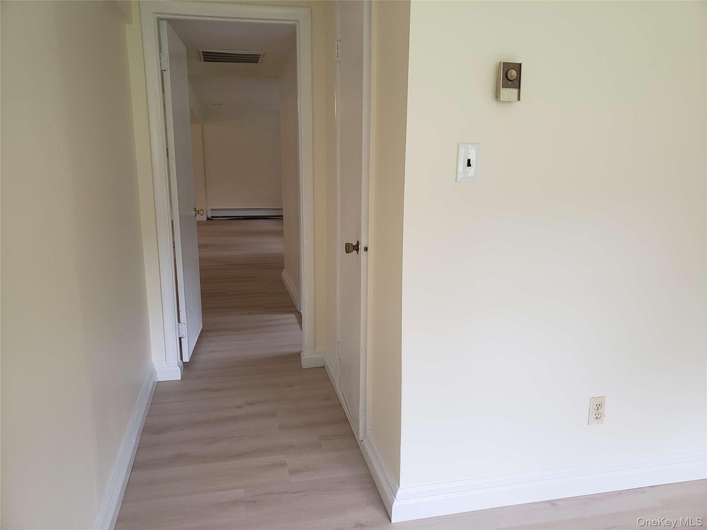 1446 Salt Point Turnpike - Photo 7