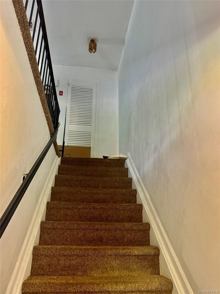 276 Temple Hill Road - Photo 2
