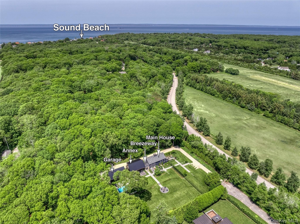 745 Golfview Court - Photo 3