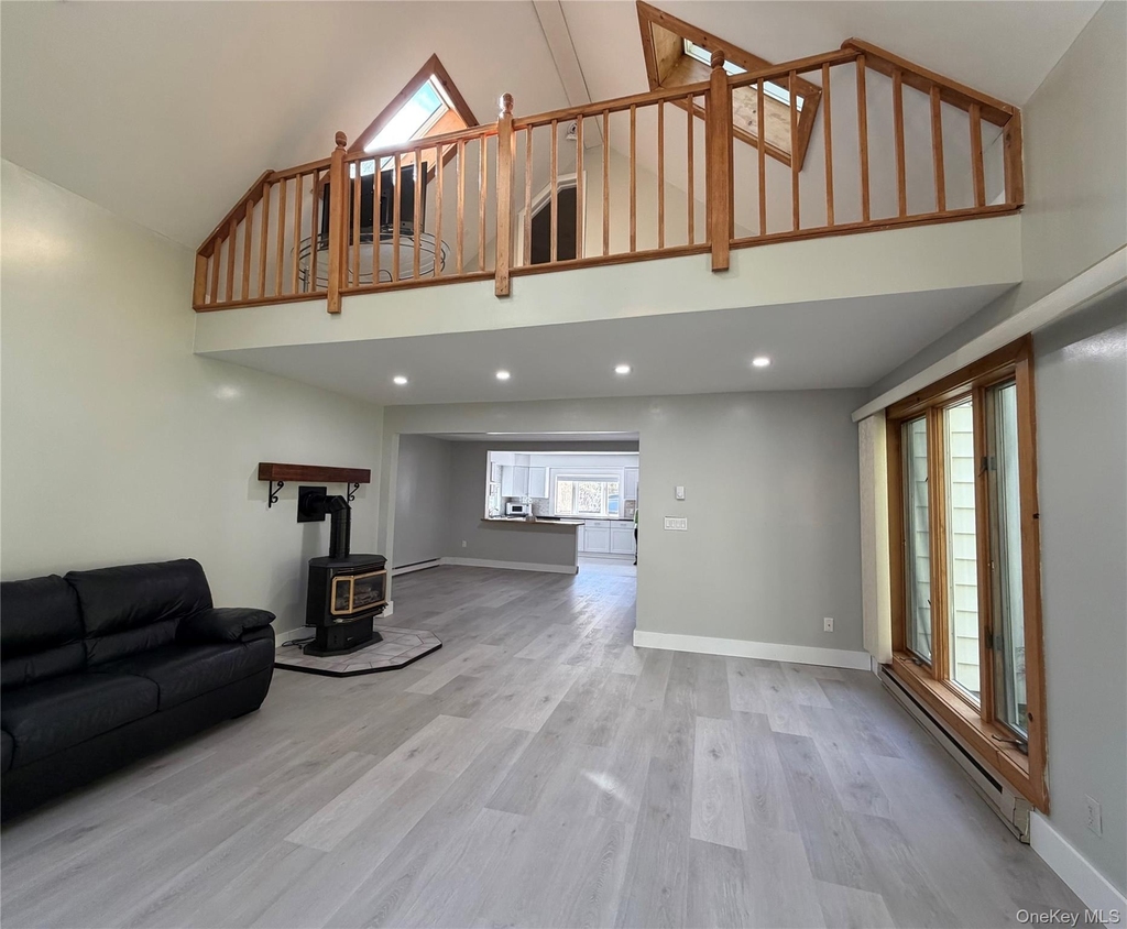 60 Medallion Road - Photo 6