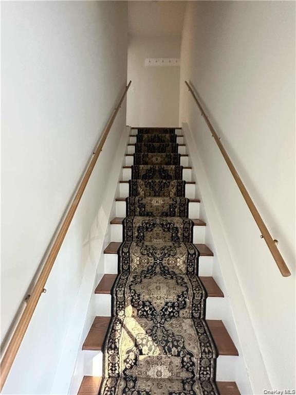 174 Myrtle Avenue - Photo 1