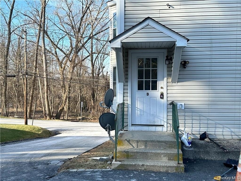 174 Myrtle Avenue - Photo 0