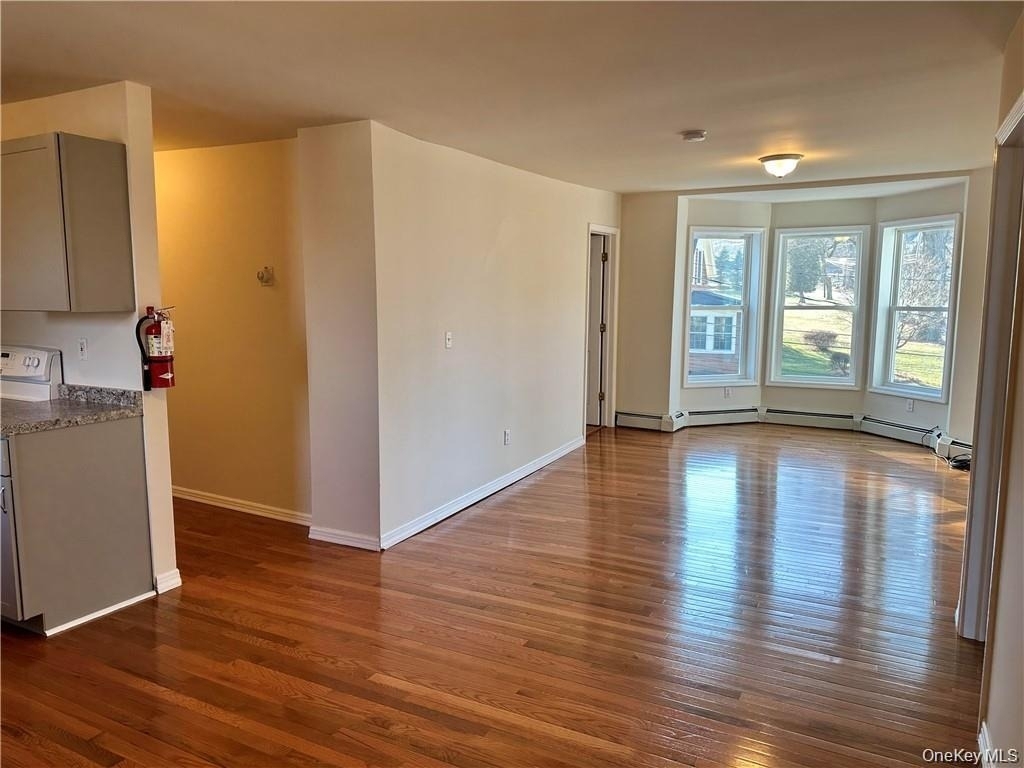 174 Myrtle Avenue - Photo 3