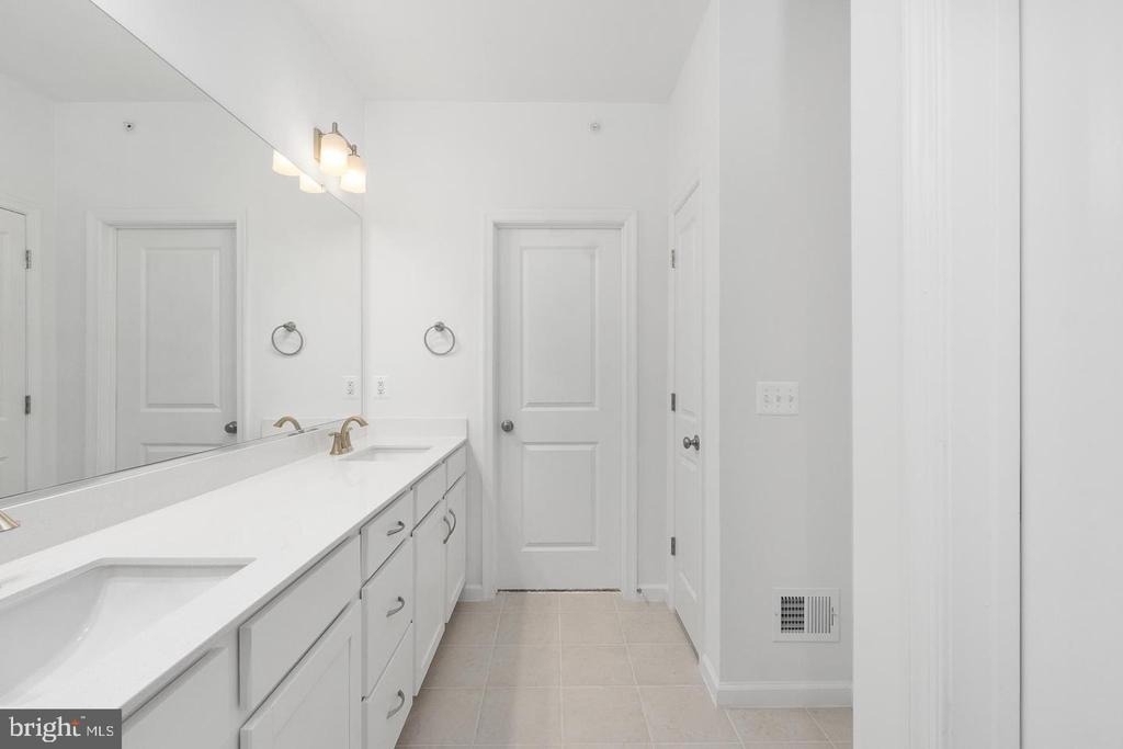 2546 Neabsco Common Place - Photo 14