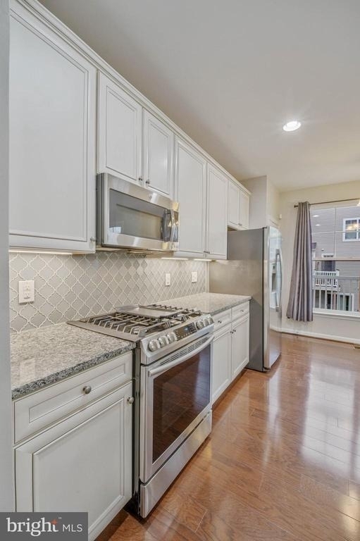 25218 Briargate Terrace - Photo 11