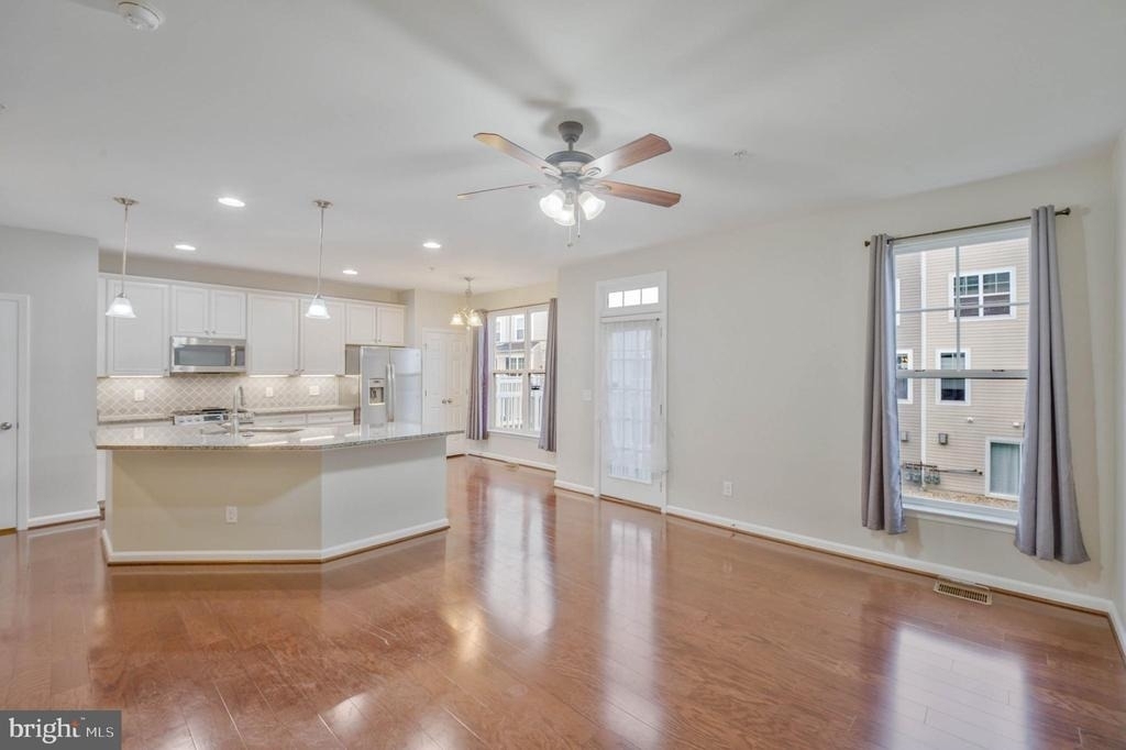 25218 Briargate Terrace - Photo 7