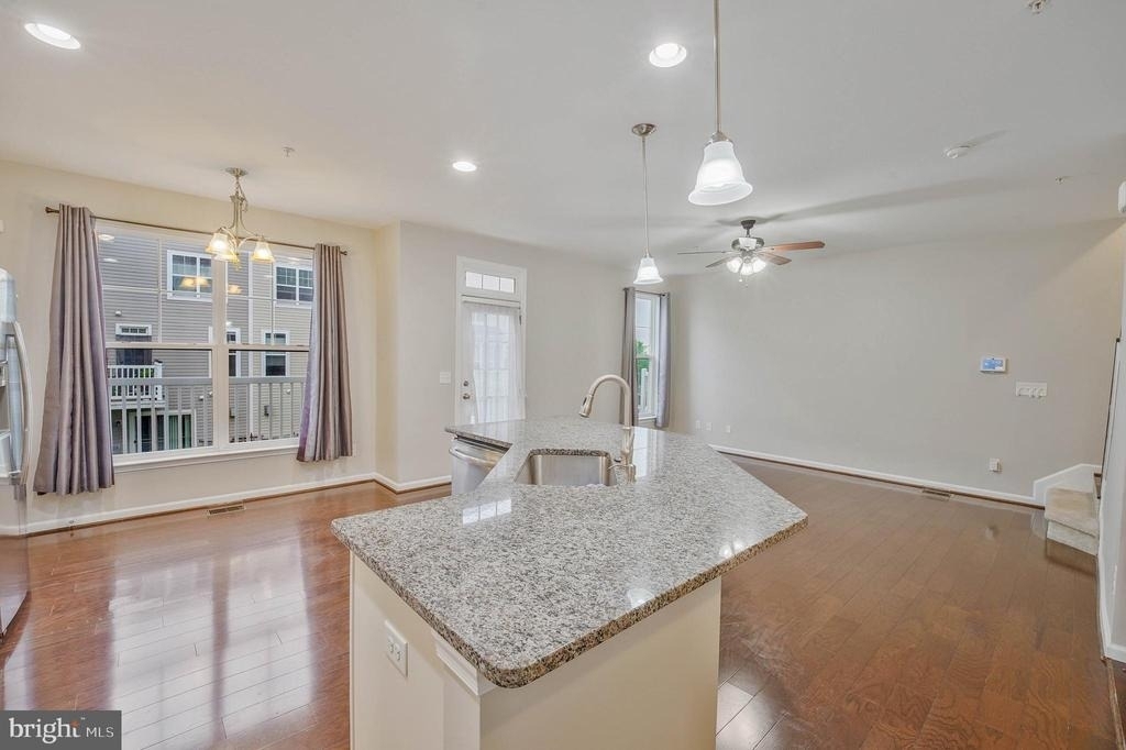 25218 Briargate Terrace - Photo 5